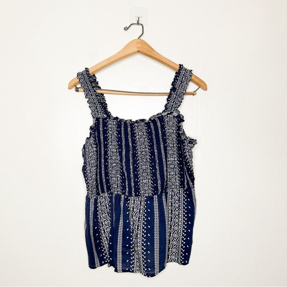 Old Navy Womens Casual Boho Smocked Blue Print Tank Top Large L - Picture 2 of 7